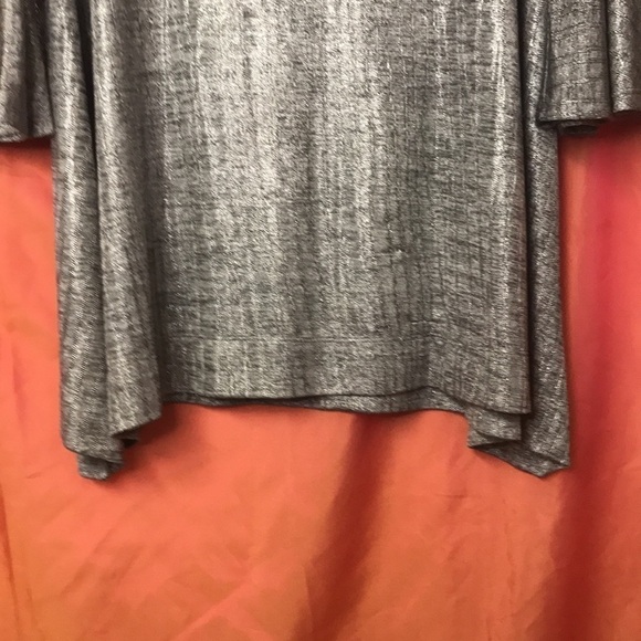 Nally & Millie Women’s Tunic Silver Metallic with Long Bell Sleeves L/XL - Picture 5 of 10
